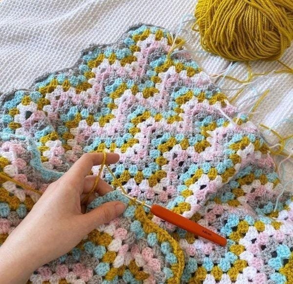 Granny Ripple Blanket