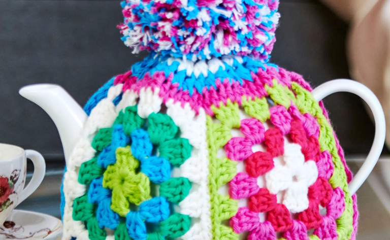 Crochet Granny Teapot Cover